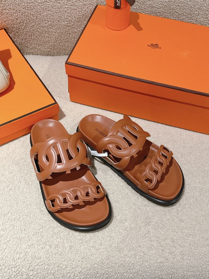 H**mes slippers
